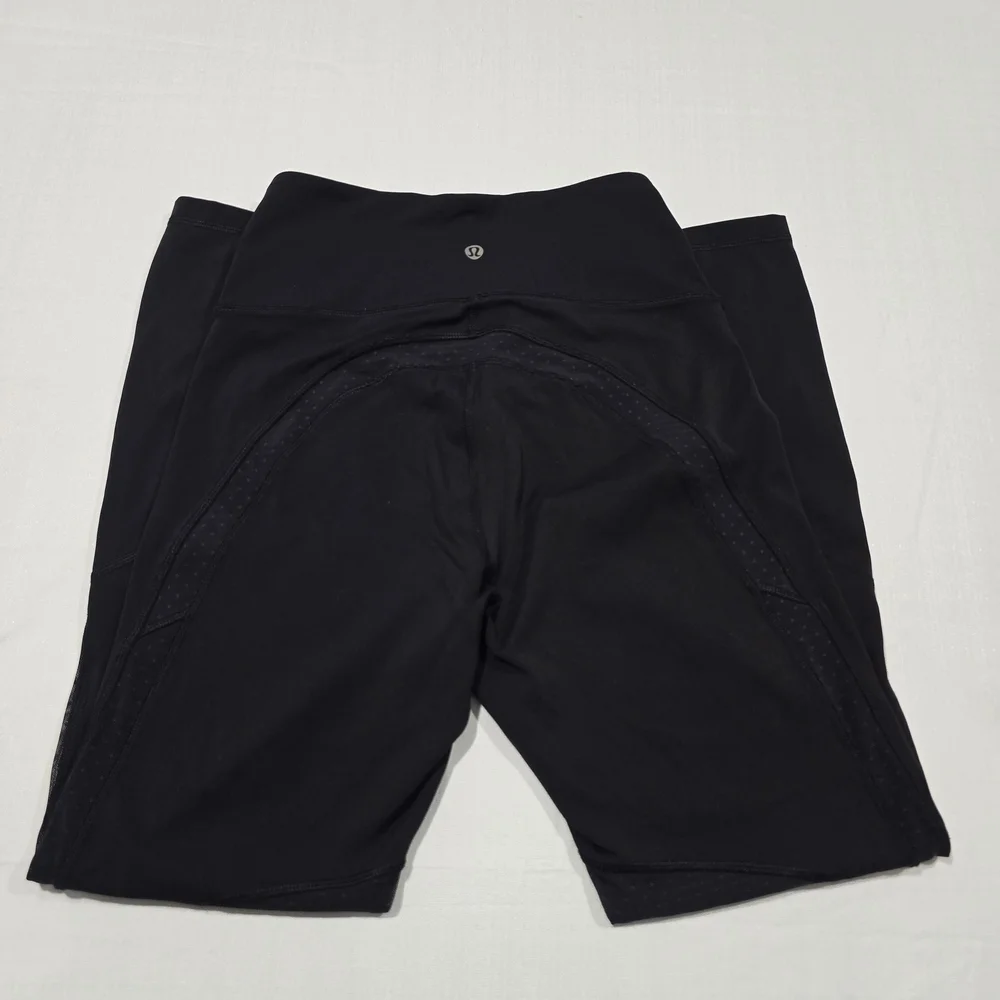 Lululemon Revitalize Black Crop Leggings Womens Size 6 - Picture 4 of 14